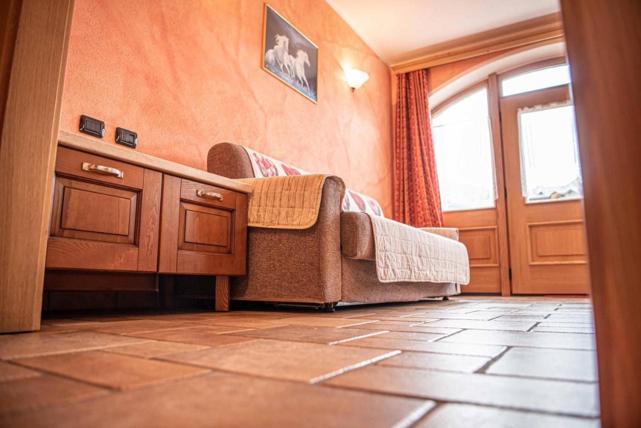 Family House Amalia MyholidayΛιβίνιο Εξωτερικό φωτογραφία