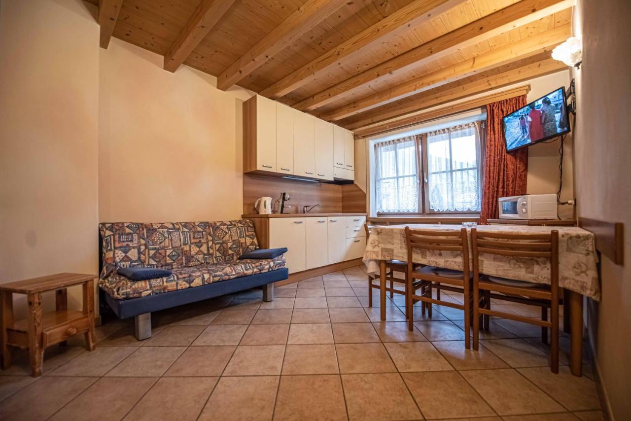 Family House Amalia MyholidayΛιβίνιο Εξωτερικό φωτογραφία